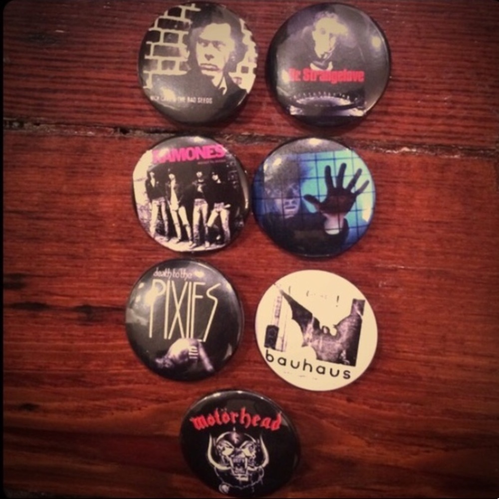 Create Your Own Button Set